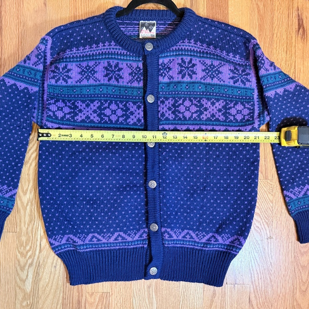 Vtg Dale of Norway Wool Cardigan Unisex Nordic EUC Wmns L/Mens S - Picture 10 of 11